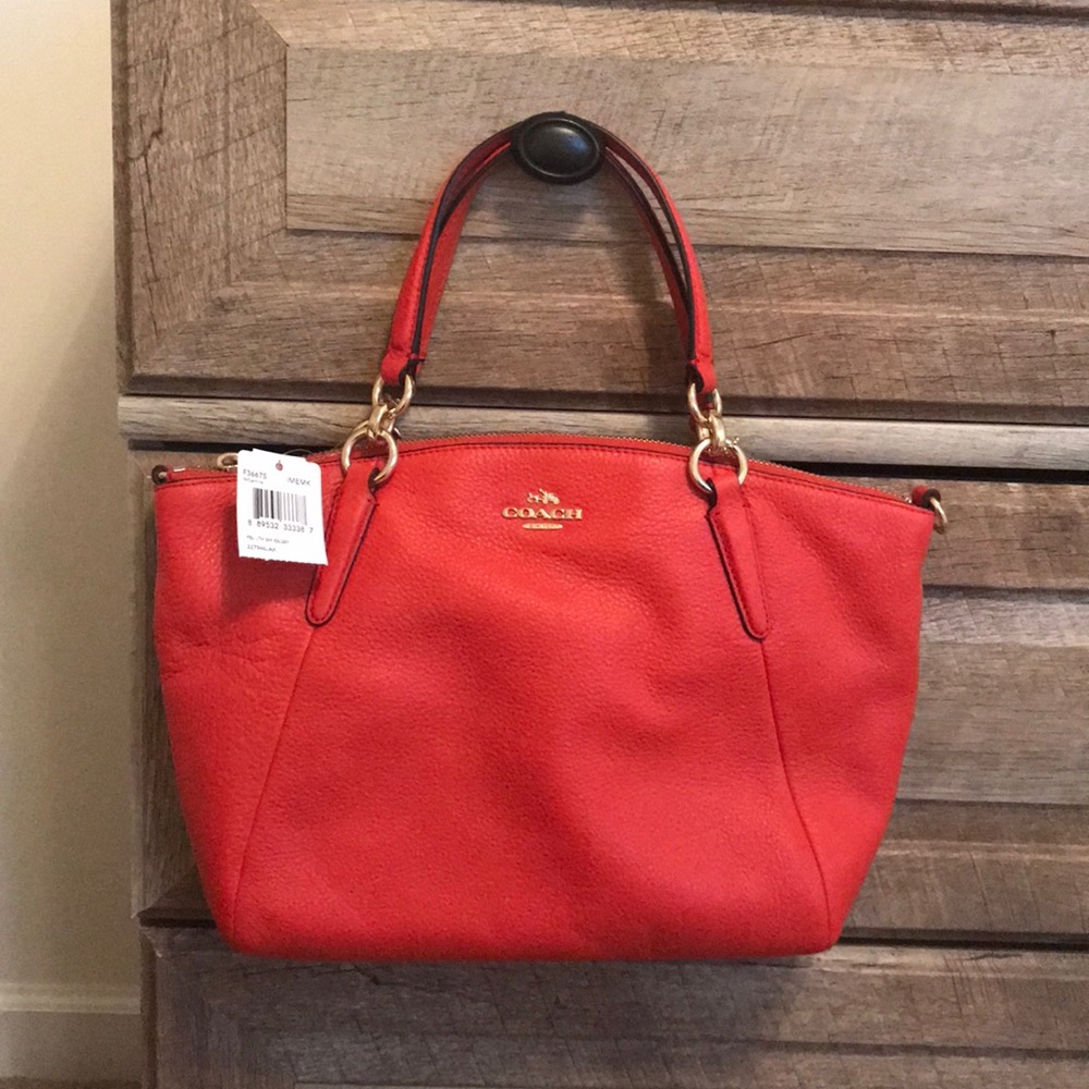 New with tags Coach Kelsey.